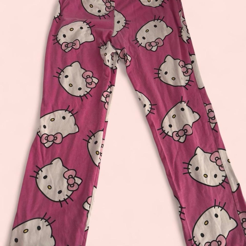 HelloKitty Sweatpants - Picture 2 of 3